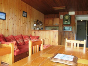 Appartement au cœur de Super Besse, accès direct aux pistes et commerces - FR-1-814-51